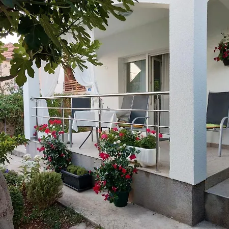 Radenka Zafron * Vodice